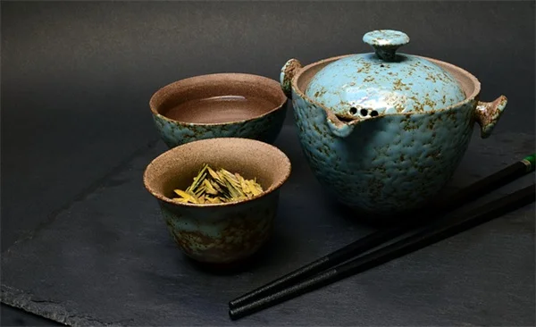 萱草は食べられる？驚きの真実と4つの部位の美味しい食べ方